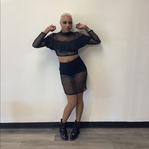 Women's Black Long Sleeves Hight wiast  2 -Piece Fishnet Skirt Set